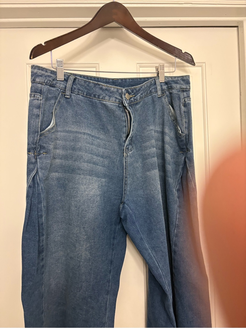 Boyfriend Jeans in Washed Blue Denim